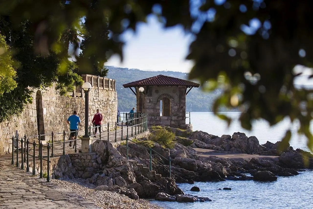 Apartment Apartman Nico, Volosko, Pet Friendly Opatija